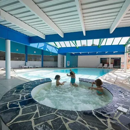 Campsite Avec Acces Handicape - Terrasse - Api-1-52-1128 Saint-Hilaire-de-Riez